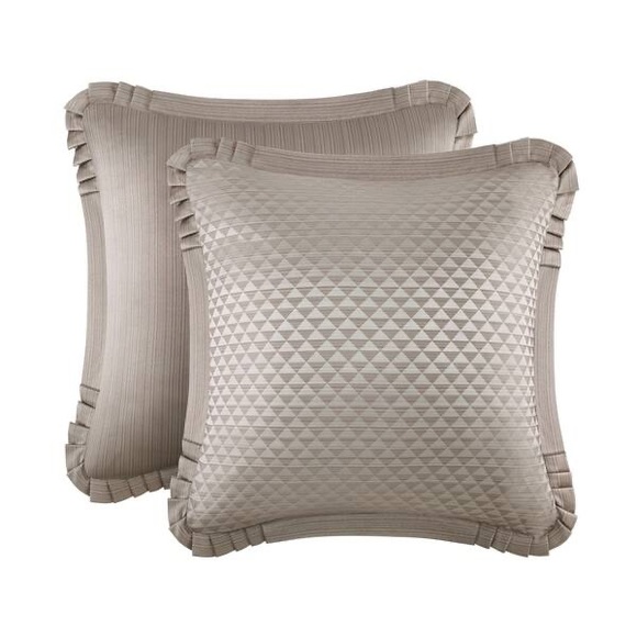 New J Queen New York Five Queens Court Carly Woven Diamond Euro Pillow Sham - Picture 1 of 3